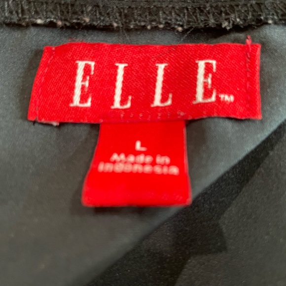 Elle Black Sleeveless Fringed Dress with floral design - Picture 5 of 6